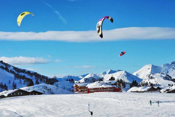 Learn how to snow kite
